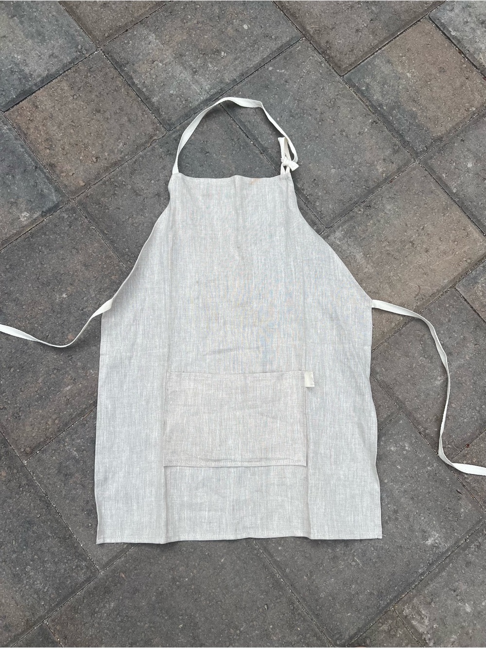 Kids linen apron — natural gray, full bib apron with pocket — adjustable tie